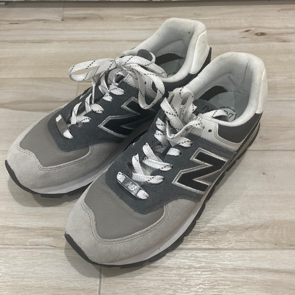 New balance shoes size US10